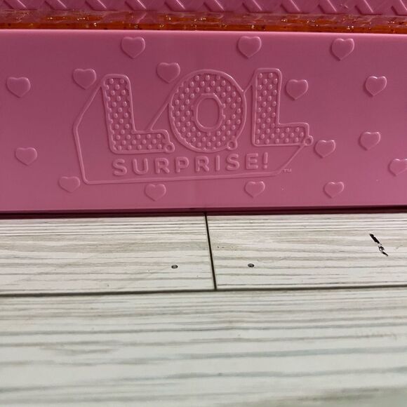 LOL Suprise Doll Stand - Picture 3 of 6